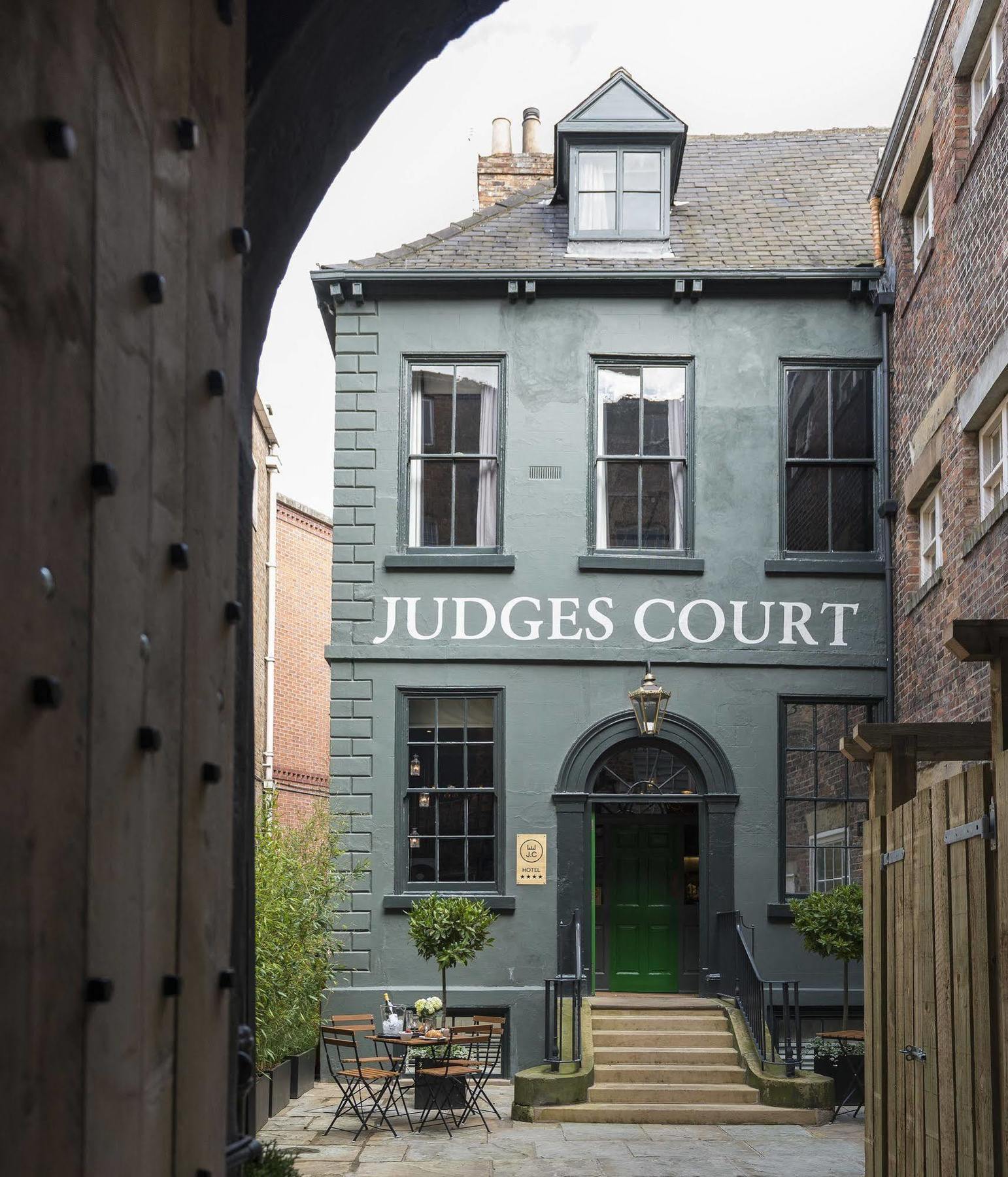 Judges Court Guest house 4*