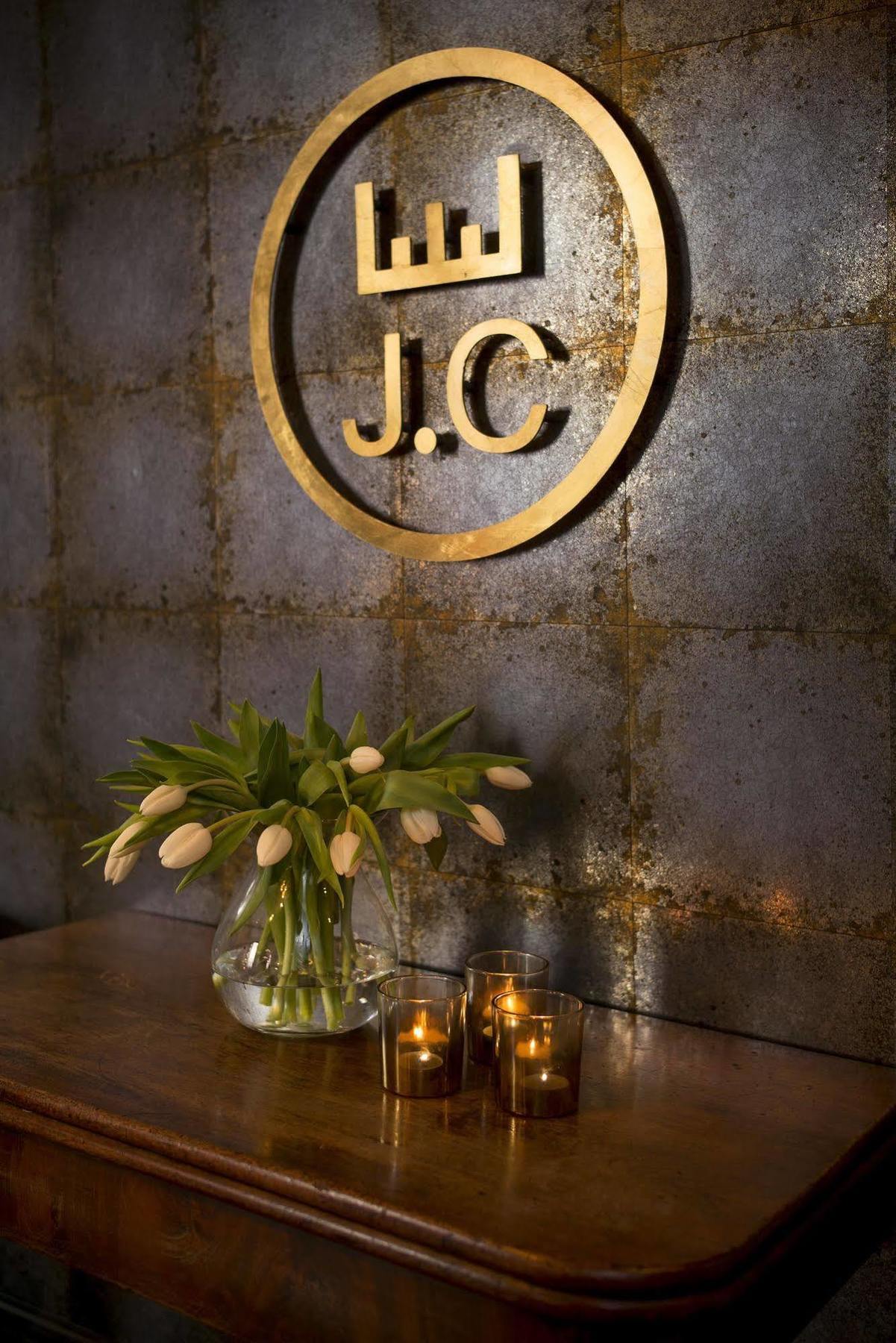 Judges Court 4*